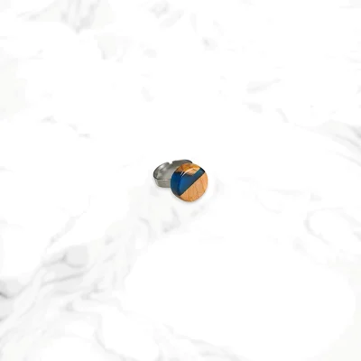 Handmade round olive wood ring with blue resin – Exceptional & affordable